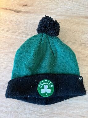 47 Kids Green & Black Celtics Pom Pom Beanie NBA Boston Celtics